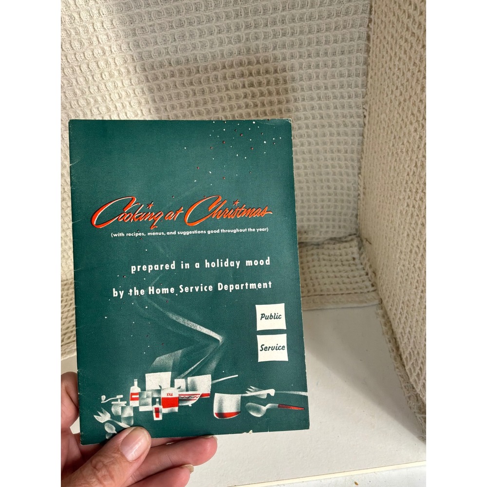 MCM Unisex Public Service Cooking at Christmas Booklet OS Green